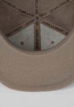 Load image into Gallery viewer, Wayne Snapback Cap - Brown
