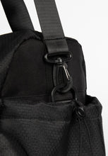 Load image into Gallery viewer, Gwear Everyday Gym Bag - Black
